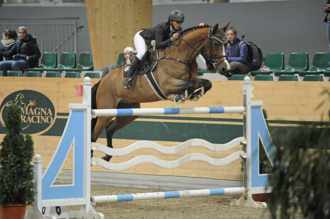 data/inhalt/events/2015/15154/Fotos horsesportsphoto Freitag/BabanitzBianca_UpgradesSon_BW05_CSI2Racino_chorsesportsphoto.eu.JPG